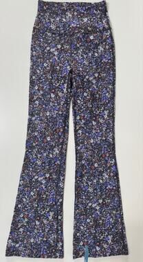Lululemon Groove high-rise flared pant Nulu purple flower burst print - 4